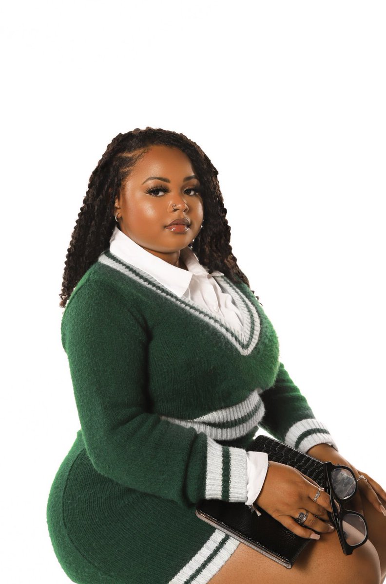 jamieechristine's tweet photo. #WhosWhoAtBCU

It’s JT to you.

Major: Event Coordination 🫡

Minor: putting that sh!t ON 😎

Fun Fact: i keep a backup outfit on me at all times 😂 #incaseabumtrytotouchmeEW! https://t.co/fa9P9HOSLh