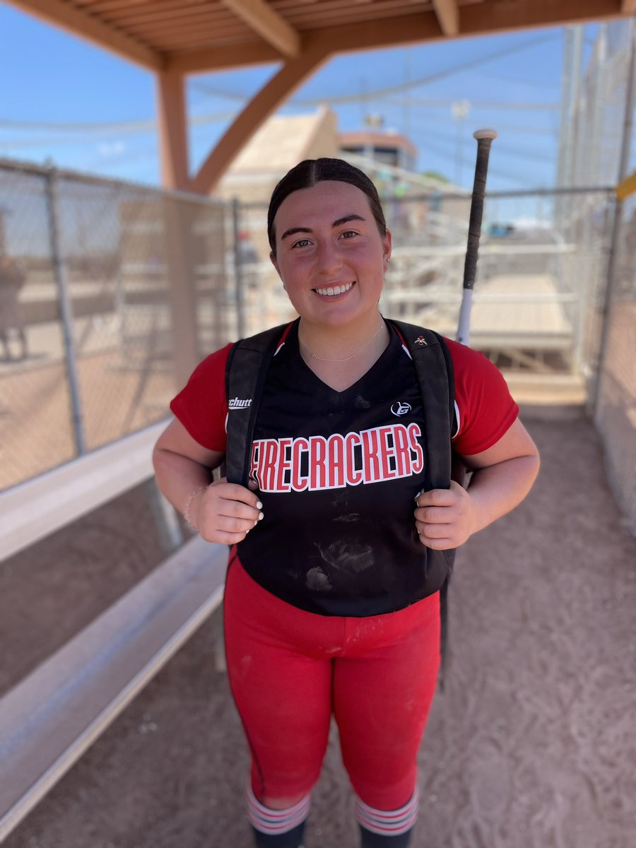 FirecrackersZ's tweet image. Way to go @PaigeOntiveros for pitching a shut out to win a bracket game! 💪🏼