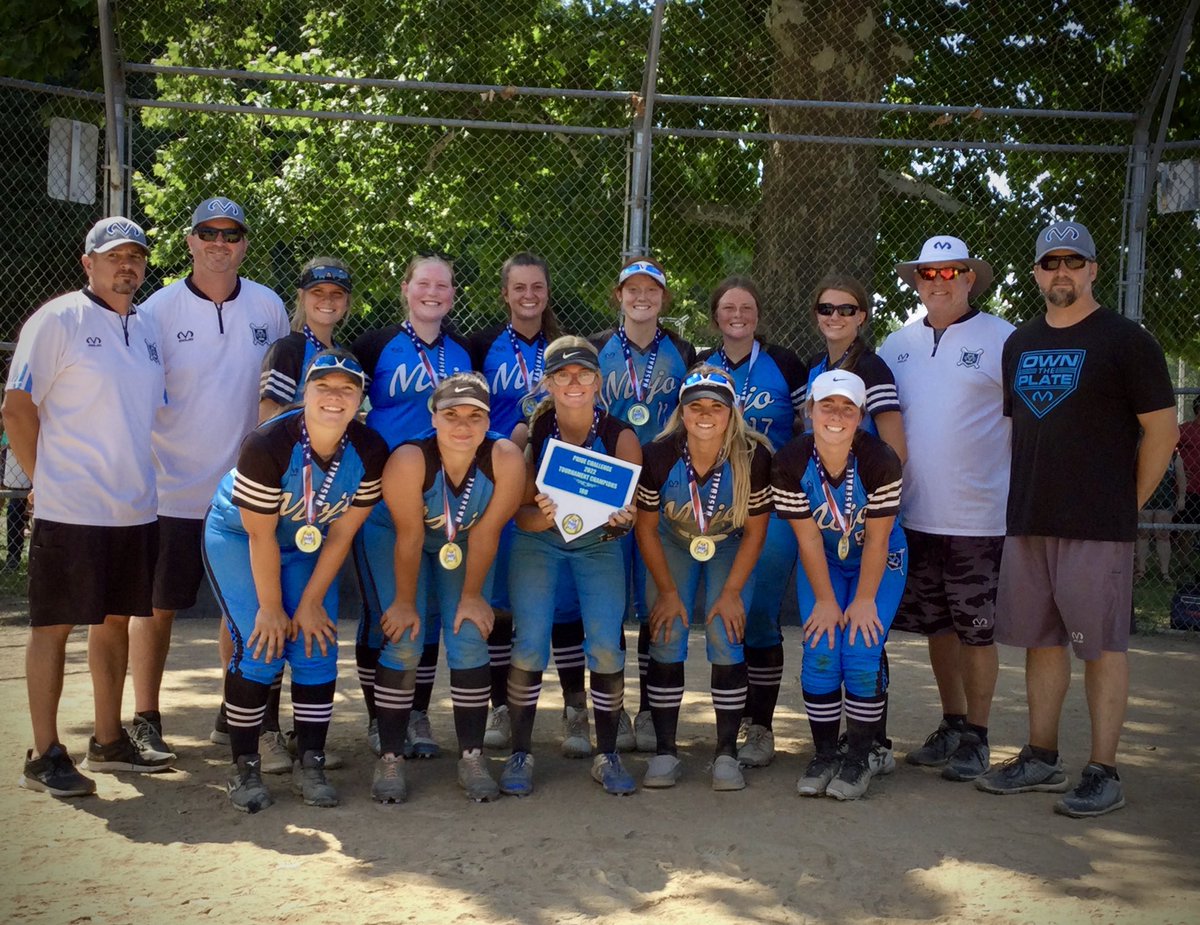 Greg McCullough tweet media