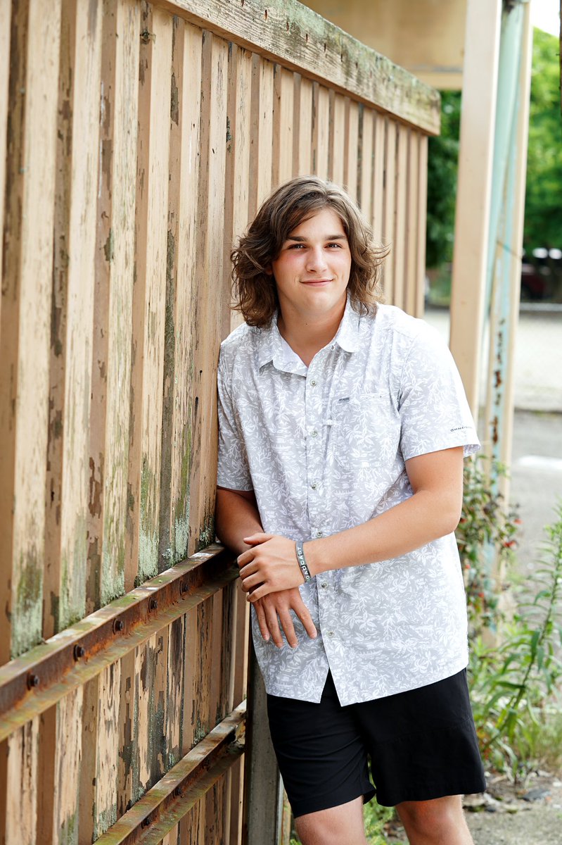 srpworldhdq's tweet photo. Now this is what weβre talking about! Great smile, relaxed feel, very natural. Pictures should always be this easy!
330.795.0334
#ClassOf2023
#SRPseniors
#SRPseniorRep
#SeniorModelRep
#SolidRockPhotos
#SRPRockstarReps
#YouWereBornToStandOut https://t.co/KoH7Czl1a7