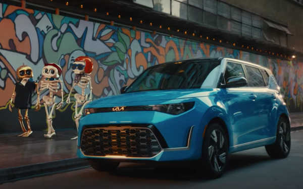 MediaPost's tweet photo. #Kia launches creative for #KiaSoul featuring #NFTs, reports #TanyaGazdik https://t.co/ENxmpBdOUC https://t.co/zxPWaHO12x