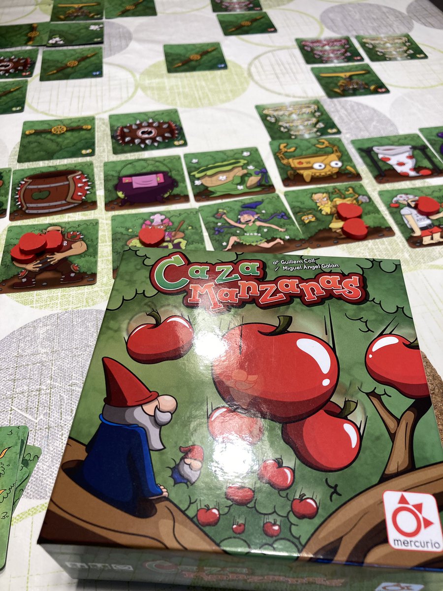 Ja hem estrenat el nou joc d'aquest estiu, gràcies x la recomanació <a href="/guille2fer/">Guillem Fernández</a> ! Ens ha agradat molt a tots 4!!