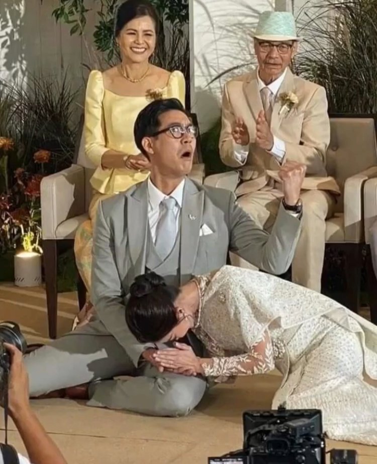 tingdara6's tweet photo. เฮียมีความสุขแหละดูออก😆🥰
อีกหนึ่งโมเมนต์น่ารักๆ “เวียร์ “ 
“วิกกี้” 💑💍

#เวียร์ศุกลวัฒน์ #เวียร์วิกกี้ 
#เจ้าบ่าวเจ้าสาว
#ติ่งดารา
#ติดตามติ่งดาราเพิ่มเติมทางช่องยูทูป : ติ่งดารา https://t.co/icRTndNAR6