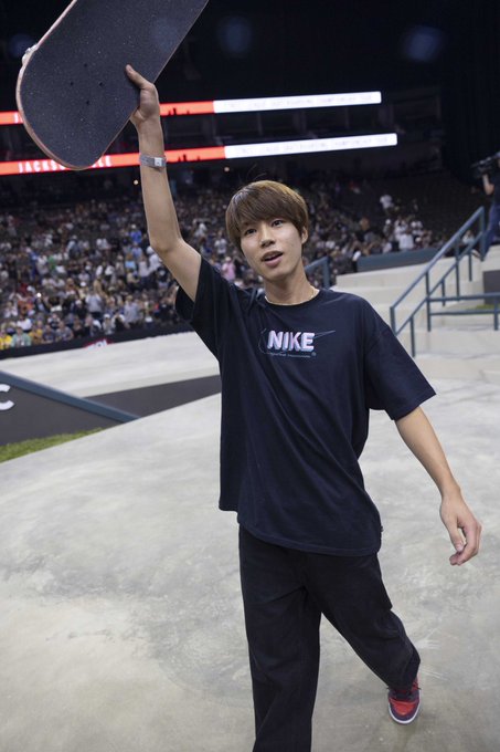 Rabid_DAO's tweet photo. And here is the Champ! 🍾💜🏆 

Hands up for @yutohorigome 🙌🤟  

@StreetLeague was lit!!! 🔥🔥

#skate #skatetwitter #skateboarding #defi #nft #nfts #nftart #skater https://t.co/LWfmlKdQM5