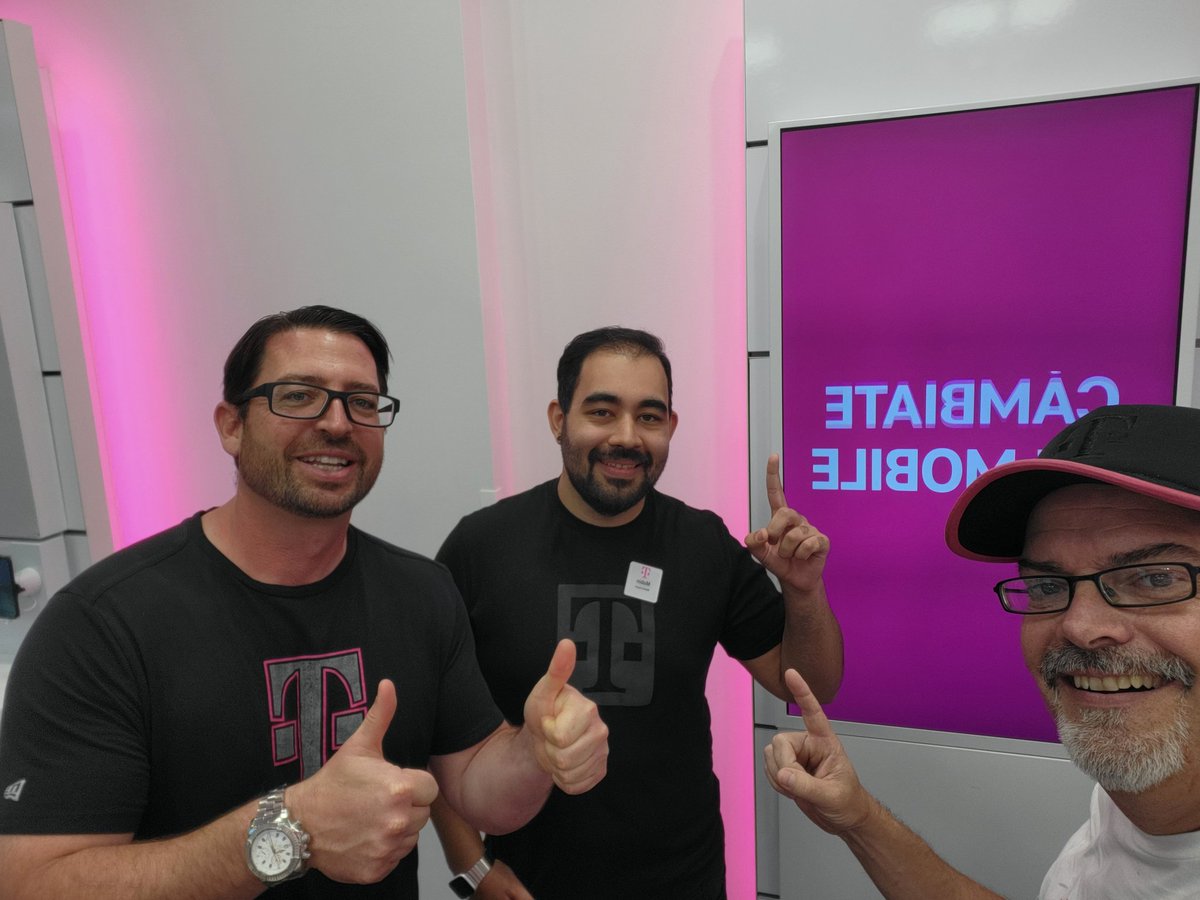 Thank You <a href="/Garyprice777/">ɢᴀʀʏ ᴘʀɪᴄᴇ</a> for visiting with Mobin from our Topanga Mall location to celebrate his mastery and consistent use of the Interaction Model. As a result Mobin consistently is Top 20% UPR and has Lead the LAVC ME's multiple months in BTS.
Thank you Mobin! #westisbest