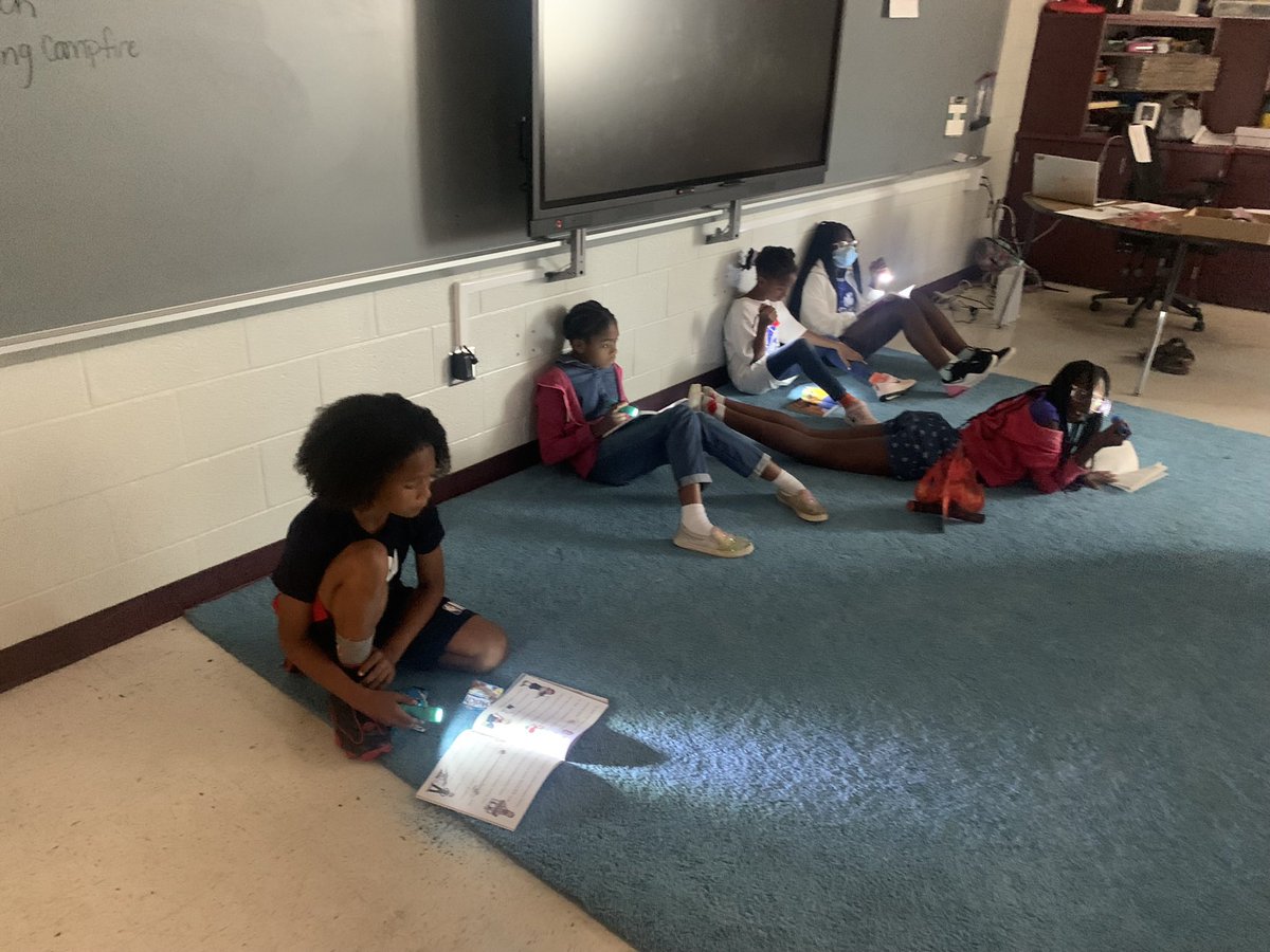 ShauntelBaldwin's tweet photo. Week 1 of Summer School is done and I know all of the teachers at #CampEllis are ready for week 2!! What an awesome experience it’s been for all of our learners, thank you to everyone at @AltEdPWCS for all the support! @EllisSoars https://t.co/V30fKIsv1I