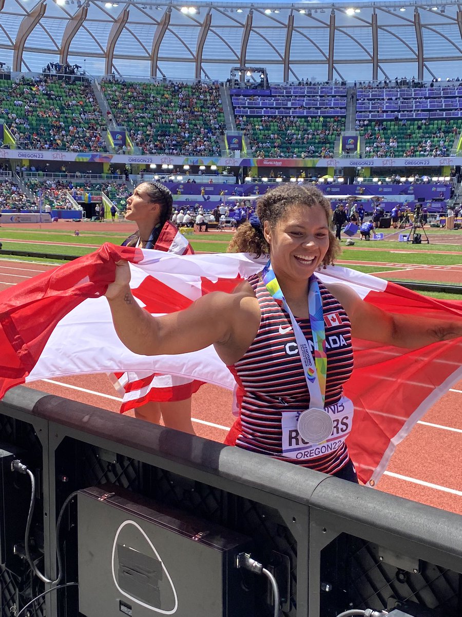 The first Canadian to EVER win a hammer medal.

That’s <a href="/Camryn_Throws/">Camryn Rogers</a> . 🥹🤩

#GoBears🐻