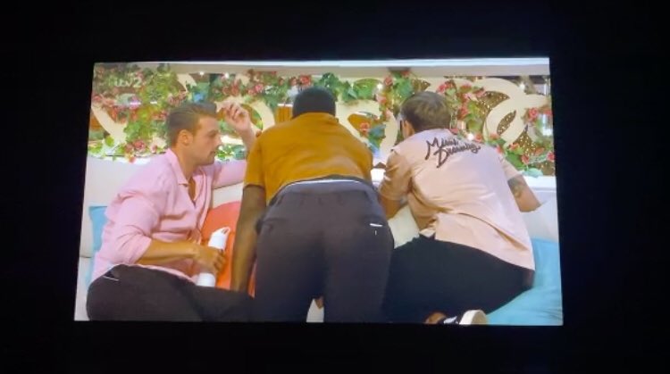 Could I hate these three more? I don’t think so. #LoveIsland