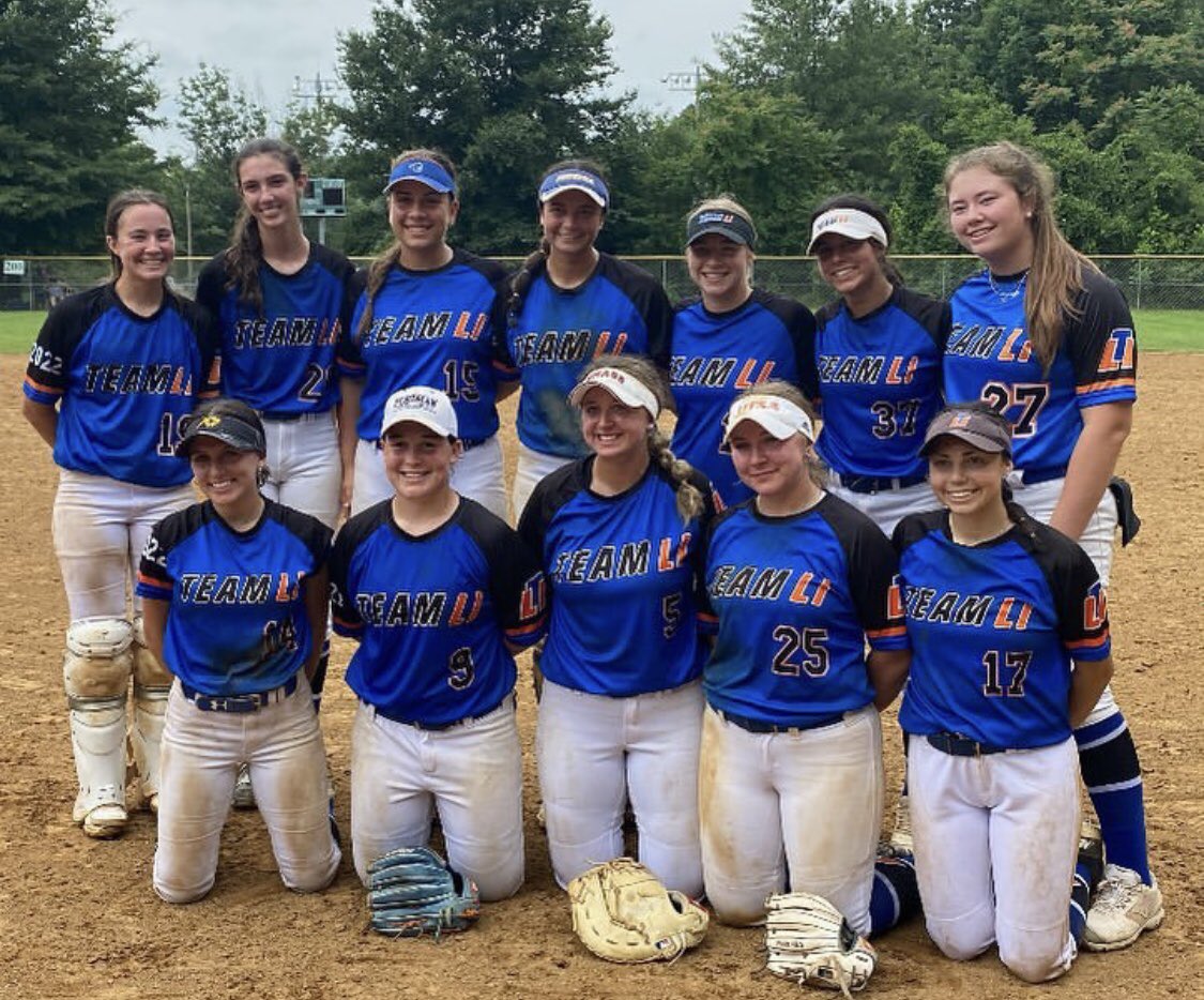 Rowan Mulholland tweet media