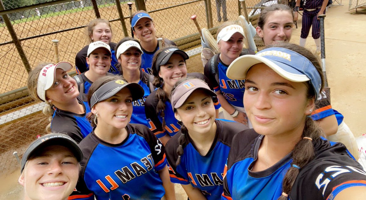 Rowan Mulholland tweet media