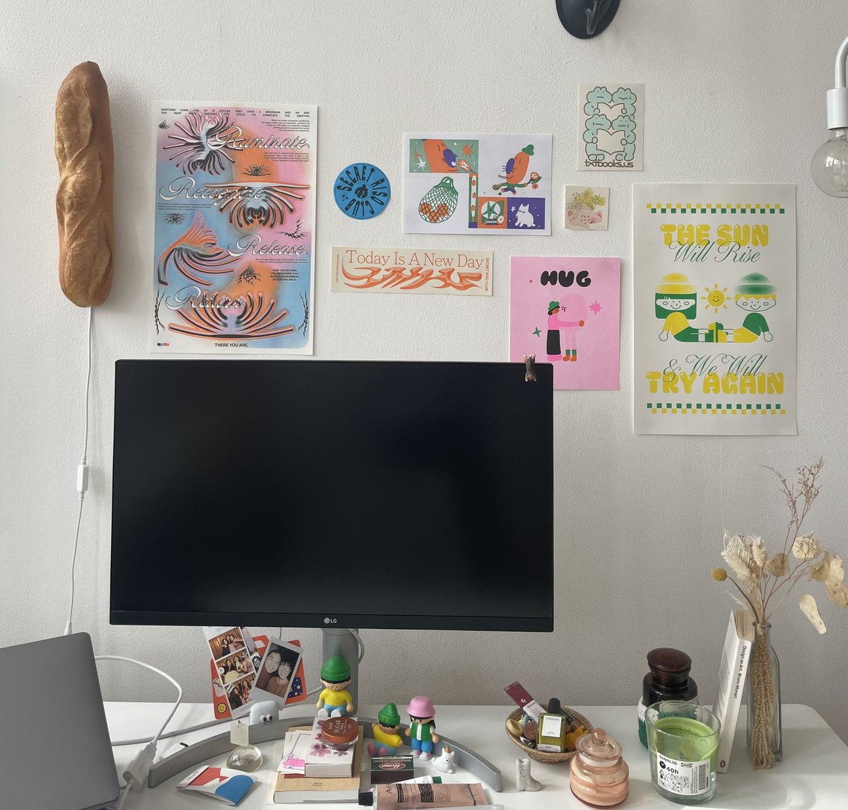 Loving my desk situation rn