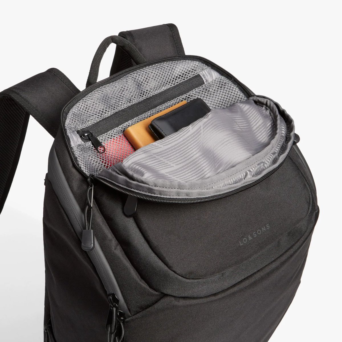 uptechable's tweet image. We have been looking into backpacks and have found this one very interesting from @loandsons! 
They have a 40% off deal at the moment on their website: loandsons.com

#uptechable #loandsons #backpack #music #tech #techblog #techupdate #bags #techbag #techbags #product