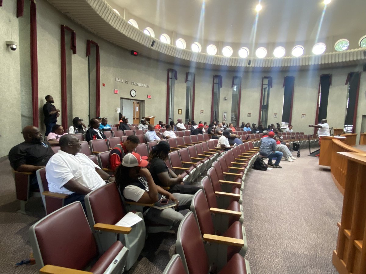 Youth football meeting this Sunday afternoon discussing rules, schedules, and the proper approach to coaching youth football! #CoachTheRightWay <a href="/BrownsYouthFB/">Cleveland Browns Youth Football</a> <a href="/NFL/">NFL</a>