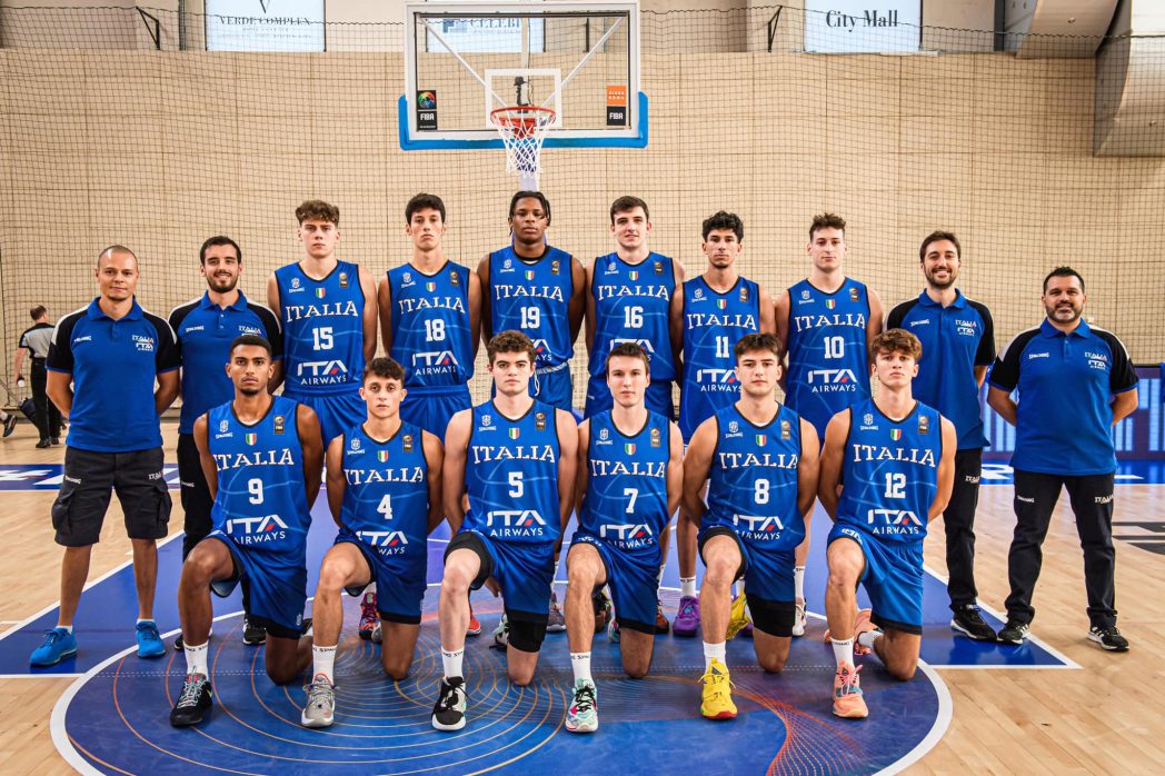 AllAroundnet's tweet photo. #FIBAU20Europe 2022 vittoria convincente per @Italbasket sui pari età della #greciabasket by @Lubos_10 
https://t.co/voX1Qm6I4R https://t.co/lqngsFK7LD