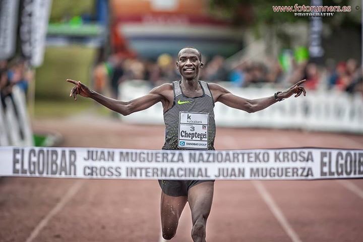 CrossElgoibar's tweet photo. 🚨Hirukoitza 10.000 metrotan:
Cheptegei🥇(Irabazlea Elgoibarren, 2017an)
Waitaka Mburu🥈(3.postua Elgoibarren 2019an)
Kiplimo🥉(2. Elgoibarren 2018an)

Historia egiten jarraitzen dugu.
#cross #elgoibar https://t.co/K4GsP7Ijlw