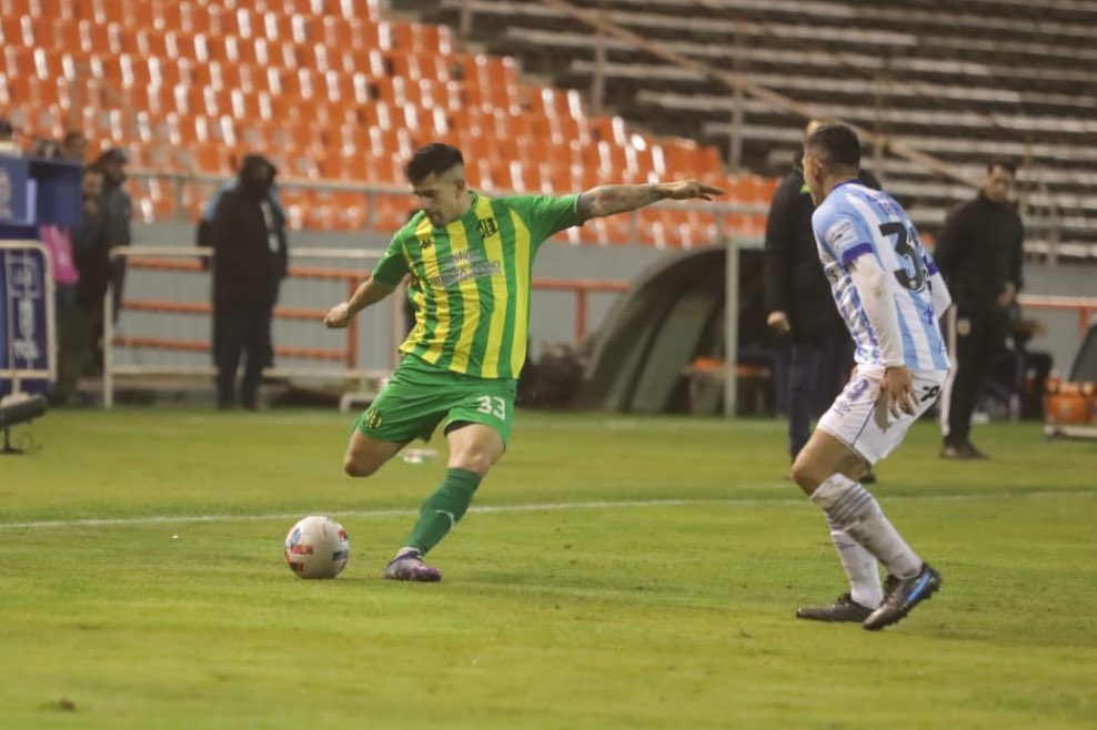 Mundo_Aldosivi's tweet photo. #Fecha8 | El viernes #Aldosivi perdió 1 a 0 ante #AtléticoTucumán en condición de local.
El único gol del partido lo anoto Ramiro Ruiz #Rodríguez. https://t.co/OYB5gQ2Ykm