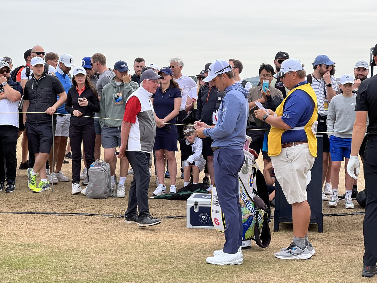 Long_Irons's tweet photo. Following the Pride of Aiken today! @K_Kisner 

#TheOpen https://t.co/S2gFmO1JYX