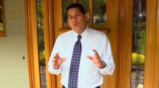 anythingbott's tweet photo. Reggie: Okay. That’s all the time I’ve got. I gotta get back to playing 'Calne Ca: The Game' on my Nintendo 3DS. https://t.co/S17bIqhmcF