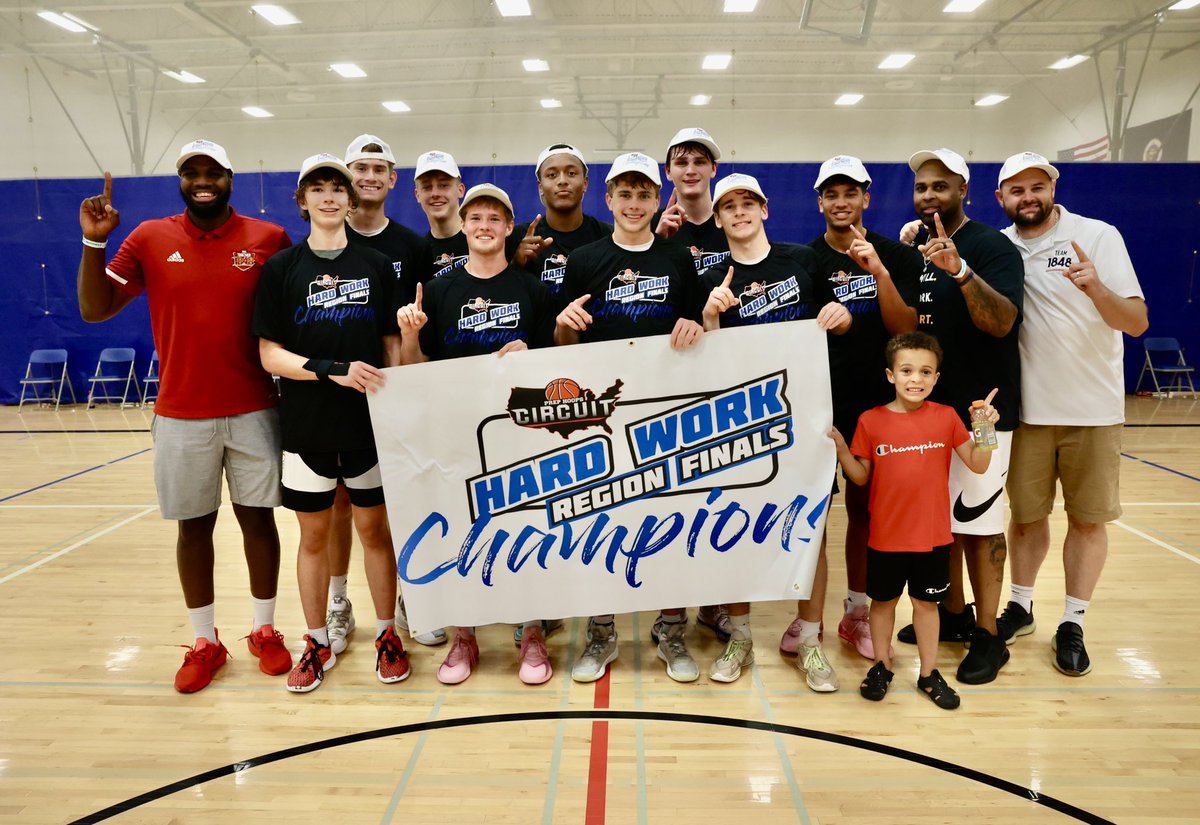 NorthstarAlex's tweet photo. Champions: @Team1848 just took home the #PHHardWorkRegionFinals 17U title! https://t.co/gngTkeqgTo