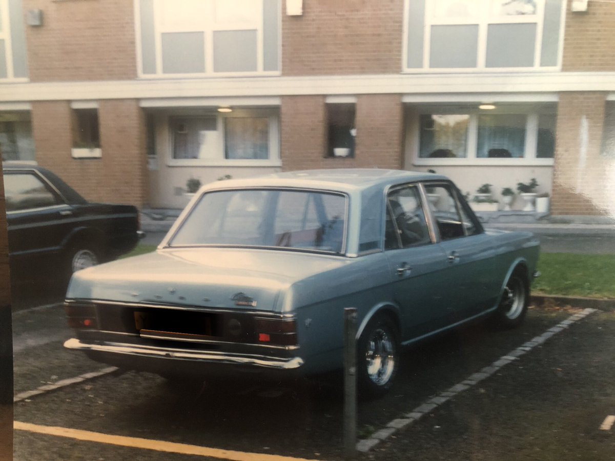 Mjs3litre's tweet photo. #Savage #Ford #Cortina @Collectomaniac3 @etdweasel @Michael08589765 @thespafixer 
#classiccars 
Savage in a parking bay👍 https://t.co/jzMpLsRWrP