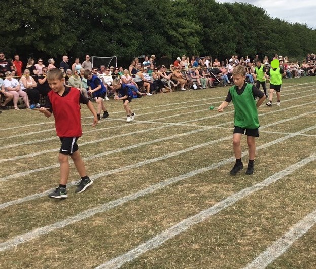BeaconAcad's tweet photo. A few photos from a wonderful Sports Day.
We hope the parents and carers enjoyed it as much as the children and staff did. 😀
#SportsDay #SackRace #TeamColours https://t.co/zLOnvtpmQl
