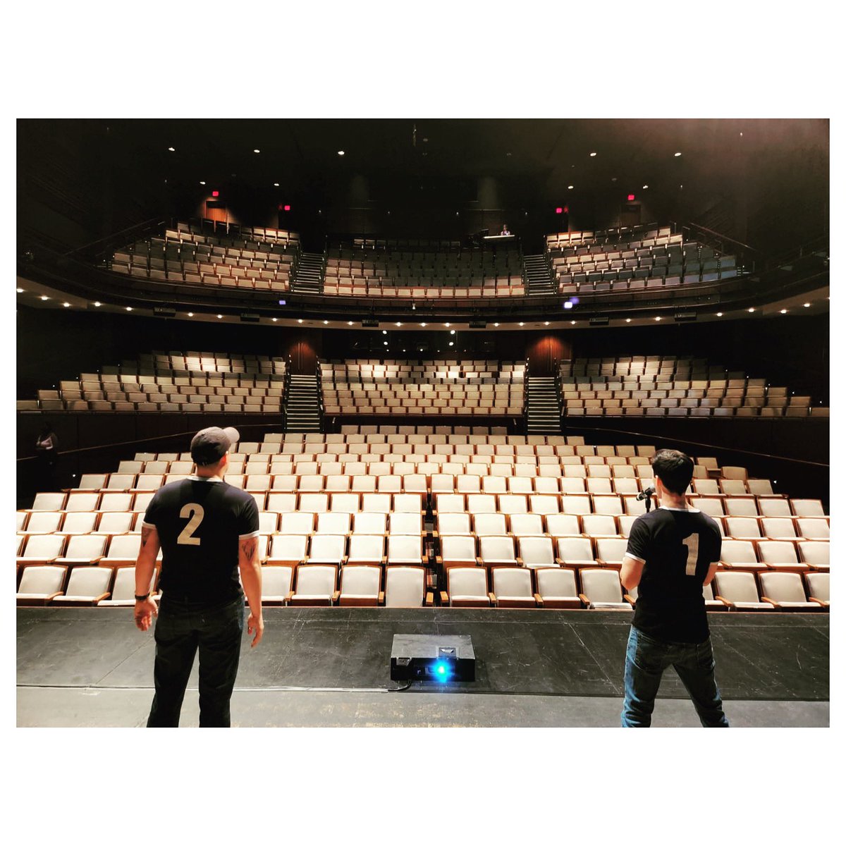 scottwhoatson's tweet photo. We had a great time! Thanks for being a brilliant crowd for our final DC performance!…… next stop VEGAS! #ontour #fromstagetoflight #dulles #dc #washingtondc #pottedpotter #bestaudiences @ShakespeareinDC @PottedPotter @JosephMaudsley #lasvegas #WashingtonDC https://t.co/oRgqeGM0Mf