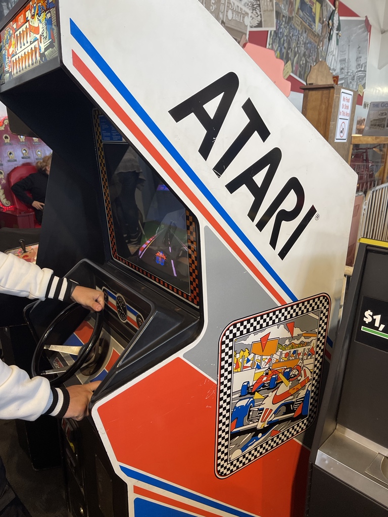 sloewe_72's tweet photo. You are never to old for vintage games …. @Deebeegeek26 #DeebeeArmy #deebeegang @stayforeverDE https://t.co/FOrwkkK8QY