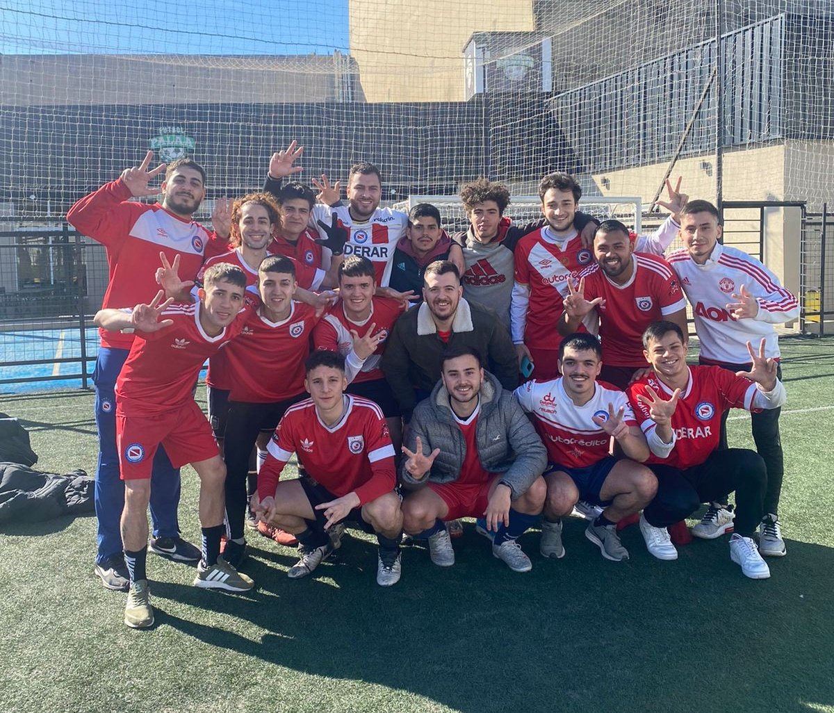 🐞 ¡GANÓ ARRRRGENNTINOS! 

Fue victoria 3-2 frente a <a href="/BocaJuniorsLAT/">BOCA LAT ⭐</a> 🔪🐖 
6 puntos de 6 y a pensar en 8vos.

Próximo rival: <a href="/HuracanLAT/">Huracán LAT</a> 2 🎈