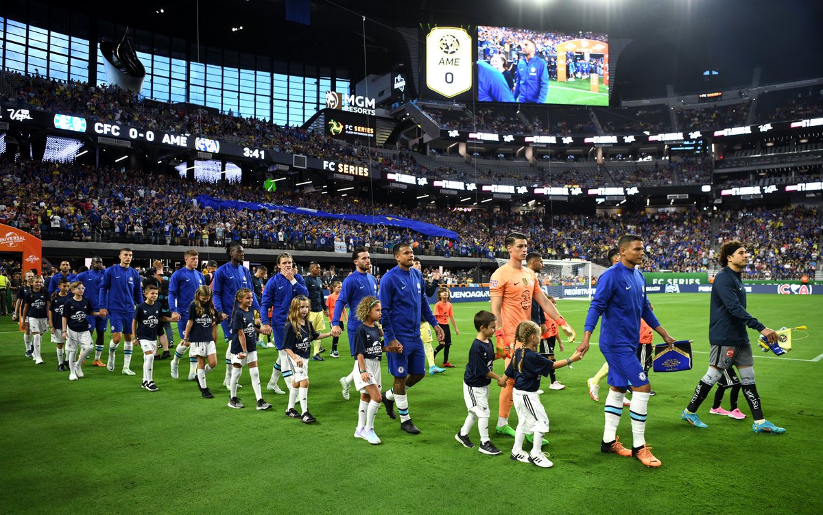 tsilva3's tweet photo. Thanks Las Vegas, you rock!
#ThiagoSilva #TS6 #OhhhThiagoSilva #Chelsea #ChelseaFC #LasVegas #Nevada #CFC #USA #EUA #BluesInTheUS #BluesInTheUsa  #UnitedStates #EstadosUnidos https://t.co/UJtiTEUFUJ