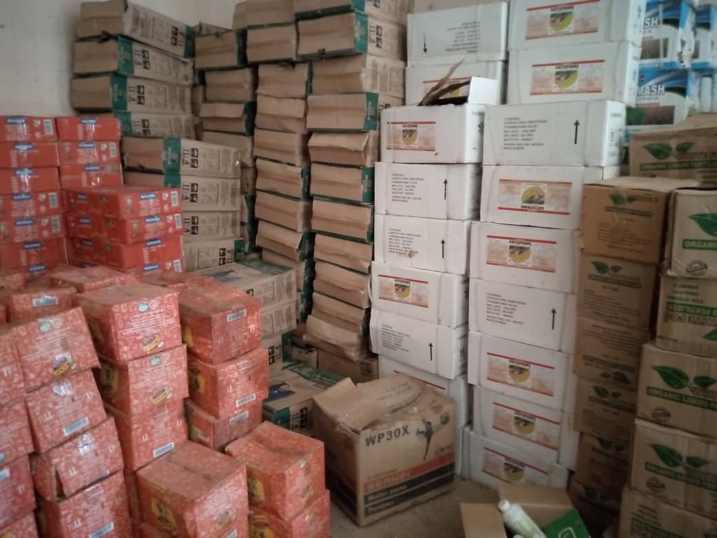 nemanigeria's tweet photo. @nemanigeria has distributed relief items to IDPs in Jibia and Mani LGAs of Katsina State. #DGNEMA Mustapha Habib Ahmed said the relief intervention was aimed at  providing succour to the IDPs. 
#reliefintervention https://t.co/92acTKYbH0