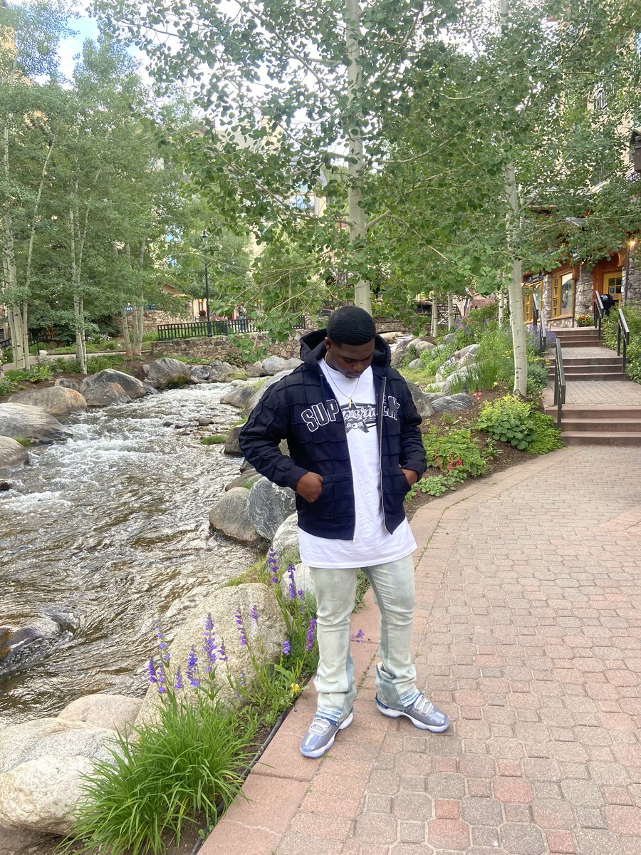 D__Wallace's tweet photo. Cali✈️Colorado https://t.co/vPqrPf3eTT