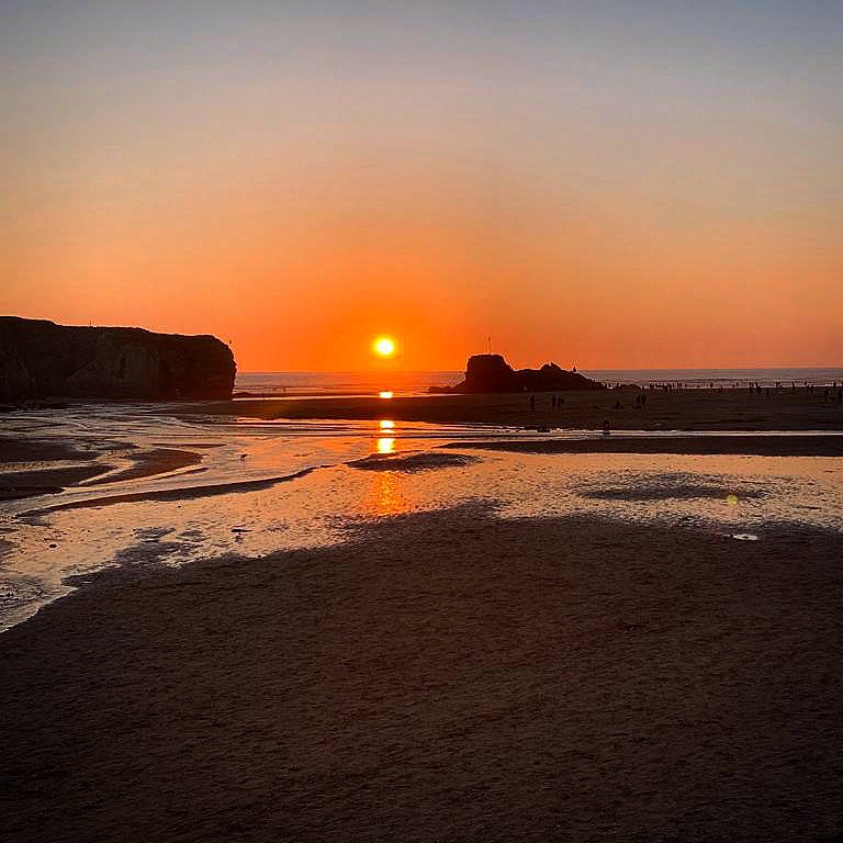 Seven_Dunes's tweet photo. Has to be one of our favourite sunsets, scorchio!!! 
https://t.co/dz1rl7Vu8N 
Perranporth. Cornwall
#SevenDunes #Perranporth #Cornwall #Beach #Perran #selfcatering #selfcateringaccommodation #selfcateringholidays #sunset #sunsets #sunsetlovers https://t.co/eiAggLKd5y