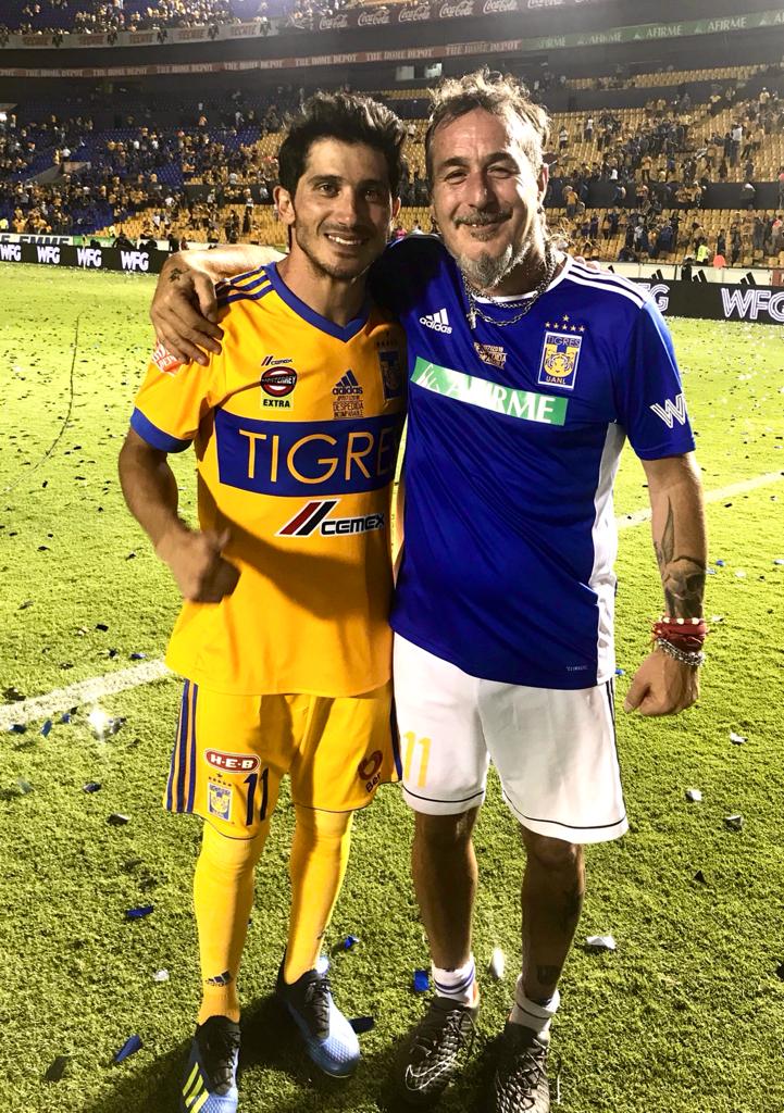 monokpg's tweet photo. @DamianAl11 #yoestuveahi #despedidaincomparable 🌋 #graciasdamián https://t.co/CGjQfZfBph