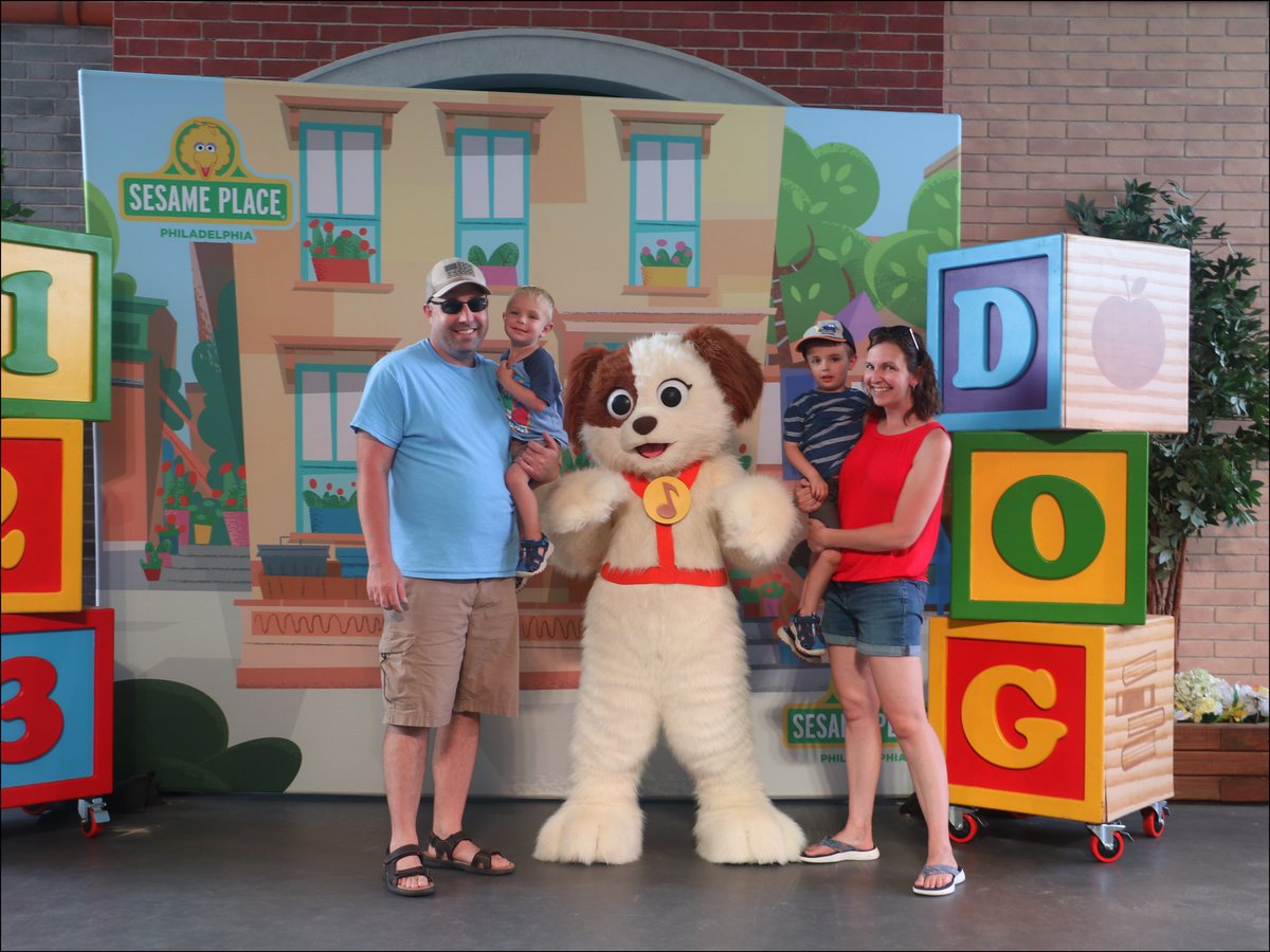 Lauren Langman ⌬ tweet media