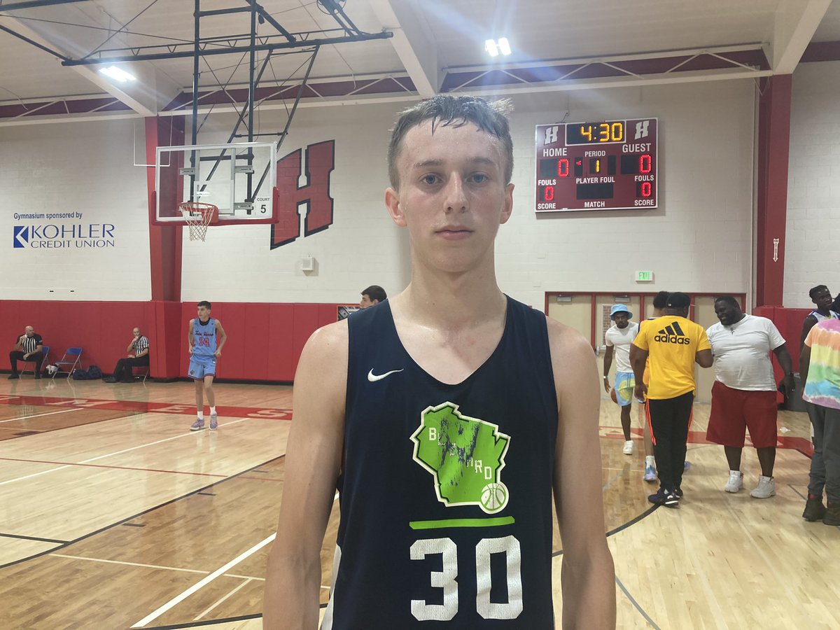 MHS_Boys_'s tweet image. Seth Bunders with an absolutely electric performance in the 17U platinum championship game scoring 30 points. @ny2lasports @WI_Blizzard #SummerJam2K22