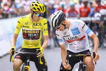 hc_wanders's tweet photo. 🚨Nuevo podcast🚨

¡Nuevo lunes, nuevo programa! Hoy 100% #TDF2022. 

Analizando la carrera con @sergioyustos_, @jorge_matesanz, #PGR &amp; @UnaiLacalle
 
Ivoox 🎤https://t.co/vzMH4Y6AF3

Spotify 🎤https://t.co/GFUsNJnTdU https://t.co/OsXv1peQMg