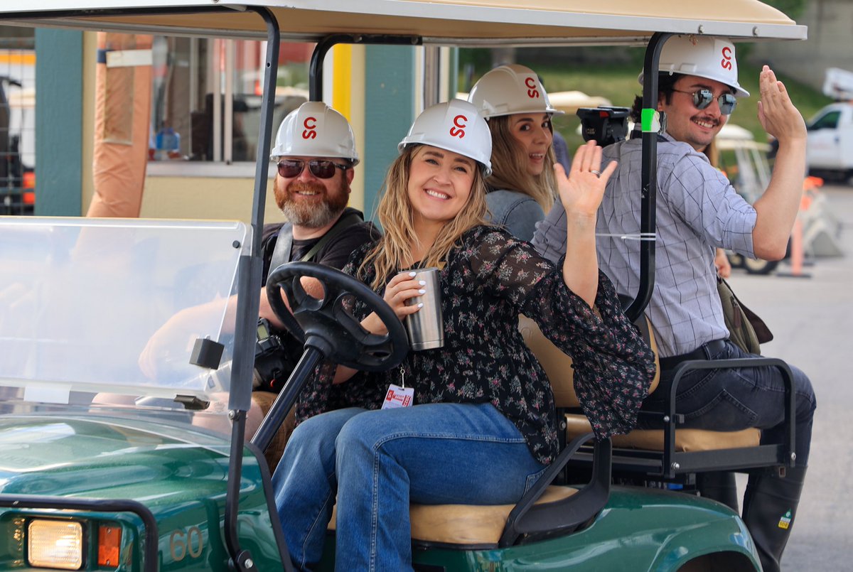 Biggest revelation of today’s reportage: <a href="/KdotAnderson/">Kristen Anderson</a> drives a mean golf cart. 
📷: <a href="/gyphoto1/">Gavin Young</a>