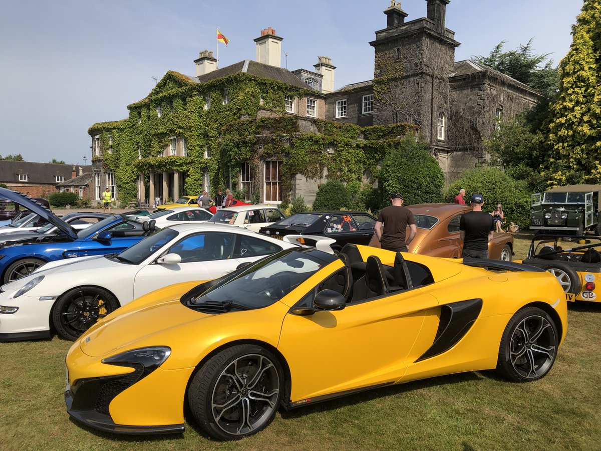 SimonGBrooks's tweet photo. #BringYourThing #McLarenMonday https://t.co/9jXFjaf3on