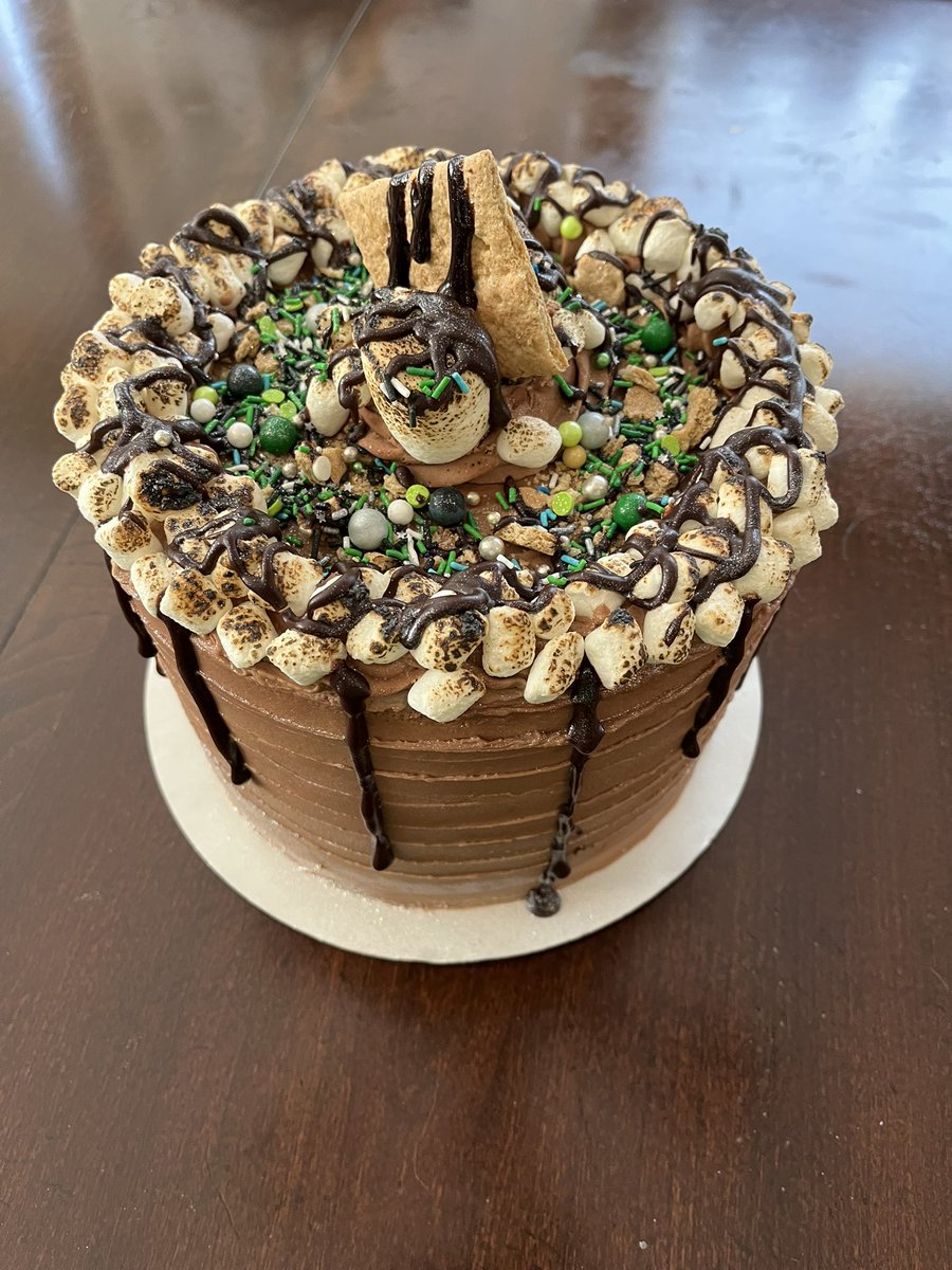 netlacky's tweet image. S’mores birthday cake anyone?