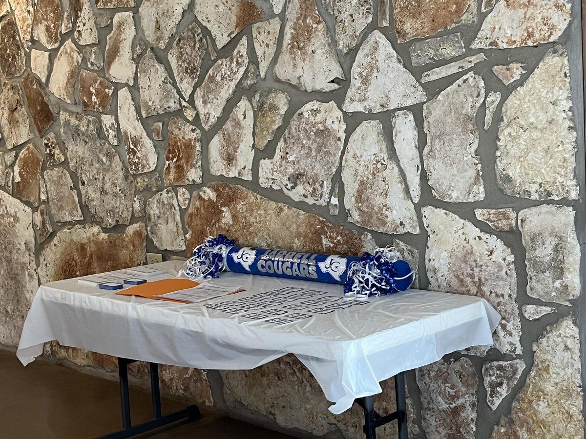 JMS Leadership Retreat is ready!  Time to plan for a fantastic year with the best campus leaders there are!!  Thanks Tenroc Ranch for letting us use your facility.  #JMSrocks <a href="/ap_jms/">Jarrell MS Asst Principal</a>  <a href="/jarrell_ms/">JarrellMS</a>  <a href="/Jarrell_ISD/">Jarrell ISD</a>