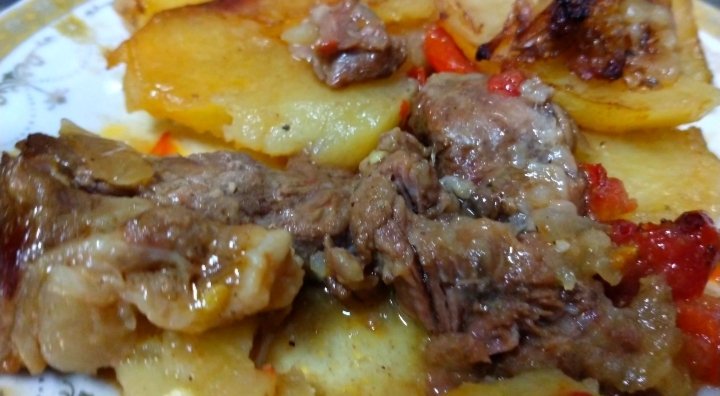 Soso_Kitchen0's tweet photo. #طاجن #البطاطس #باللحم لذيذ https://t.co/0IBpMhiBDF