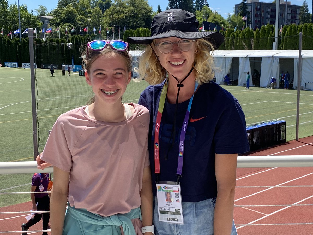 Great morning at the World Track Champs. Championship Record in the Men’s Marathon & amazing finish in the Men’s 10k. USA Men @Phresh_Fish @JoeKlecker @spmcgorty12 were awesome!! And, @leashamonson was gracious enough to take a pic with my daughter. @Tarkinerunning #RunTheFuture