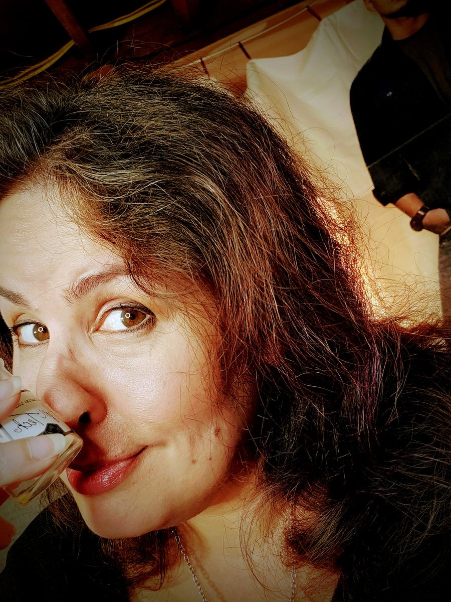 AnnaWriter's tweet image. While recoding another Outlander reaction I thought I'd be a sport and play the Bonnie Prince Charlie drinking game.  Mark me. Bad idea 🤪 

#Outlander #Youtuber #Reactions