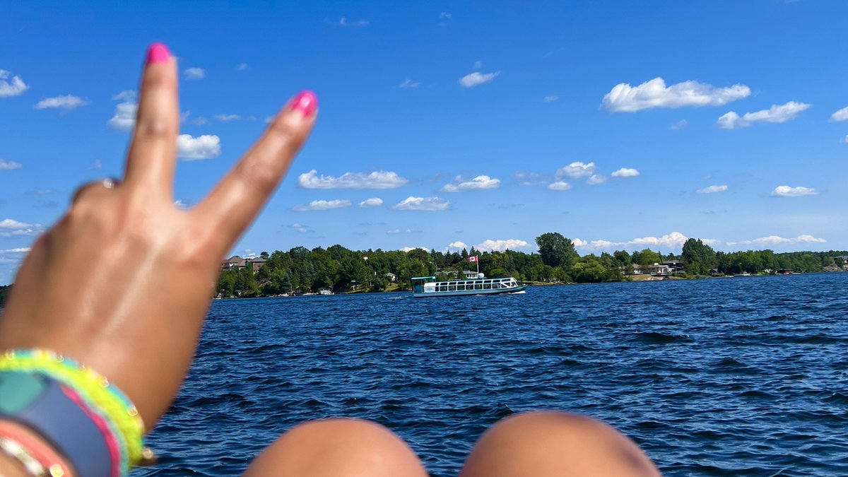 HeyItsMeMissJT's tweet photo. It's back in action this summer. #Sudbury #CortinaCruiseBoat #TheWilliamRamsey #RamseyLake #SundayVibes #WeekendsAtTheLake #Summer #HeatWave ✌️🌊⛴💜☀️ https://t.co/EpStNU2FxC