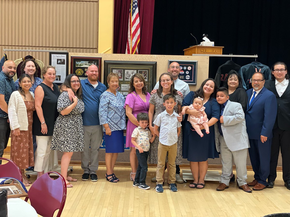 Andrew Estrada (@mrandrewestrada) on Twitter photo A long-awaited celebration of life for my grandpa, Henry Gonzalez. TY <a href="/cbsladavelopez/">Dave Lopez</a> for being the event’s MC, <a href="/RepMaxineWaters/">Maxine Waters</a> for your kind words, and all the other people who shared their stories of how he impacted their lives. We sure miss you, Grandpa! A long-awaited celebration of life for my grandpa, Henry Gonzalez. TY <a href="/cbsladavelopez/">Dave Lopez</a> for being the event’s MC, <a href="/RepMaxineWaters/">Maxine Waters</a> for your kind words, and all the other people who shared their stories of how he impacted their lives. We sure miss you, Grandpa!