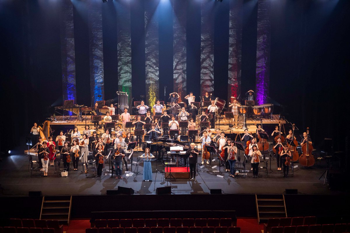 CentralSUSUMU's tweet photo. 倉木麻衣さんと一緒に❤
6月24日に出演させて頂いた「billboard classics Mai Kuraki Premium Symphonic Concert 2022」。名古屋含む3都市をツアーされた倉木さんですが名古屋での公演は初めてとのこと。ご一緒できて嬉しかったです🥰ゲネプロ後撮影した記念写真を頂きましたので公開させて頂きます！ https://t.co/aVZYuCDnGN