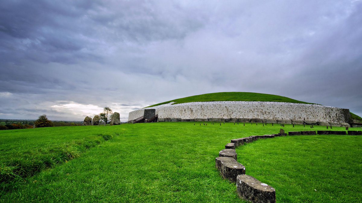 CelticOrder's tweet image. celticorderofconstantine.com/452838399 an upcoming ecumenical gathering of 258 Leaders of #Pagan and #NeoPagan groups, factions, #Covens &amp;amp; #Temples that will come together to vote on the ultimate goal of the Council of #Newgrange to Unify Pagans and Neo-Pagans under one banner.