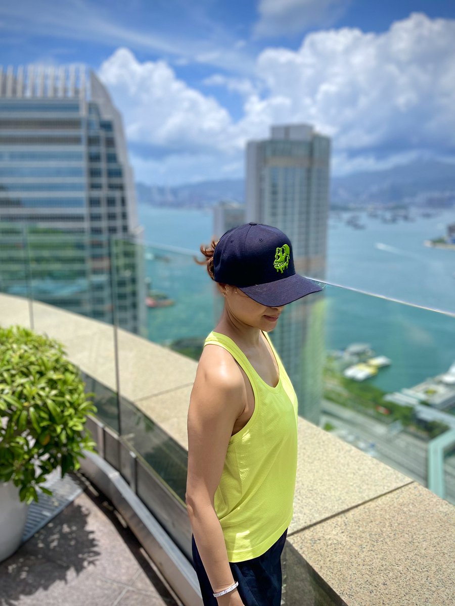 OKesBoss's tweet photo. gm from Hong Kong 🙋‍♀️☀️🇭🇰🦧 Starting off the week with Mutant Monday. Wishing all my Ape and Mutant fam a wonderful week ahead! @BoredApeYC #BAYC #MAYC https://t.co/N73YGfSAp0