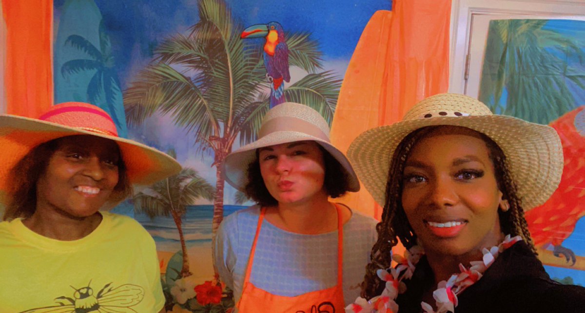 Homedepot3037's tweet photo. Straw hat and sun yellow Day!! #voa2022 #beach #thd3037 #stl https://t.co/RqH6CXyBzp