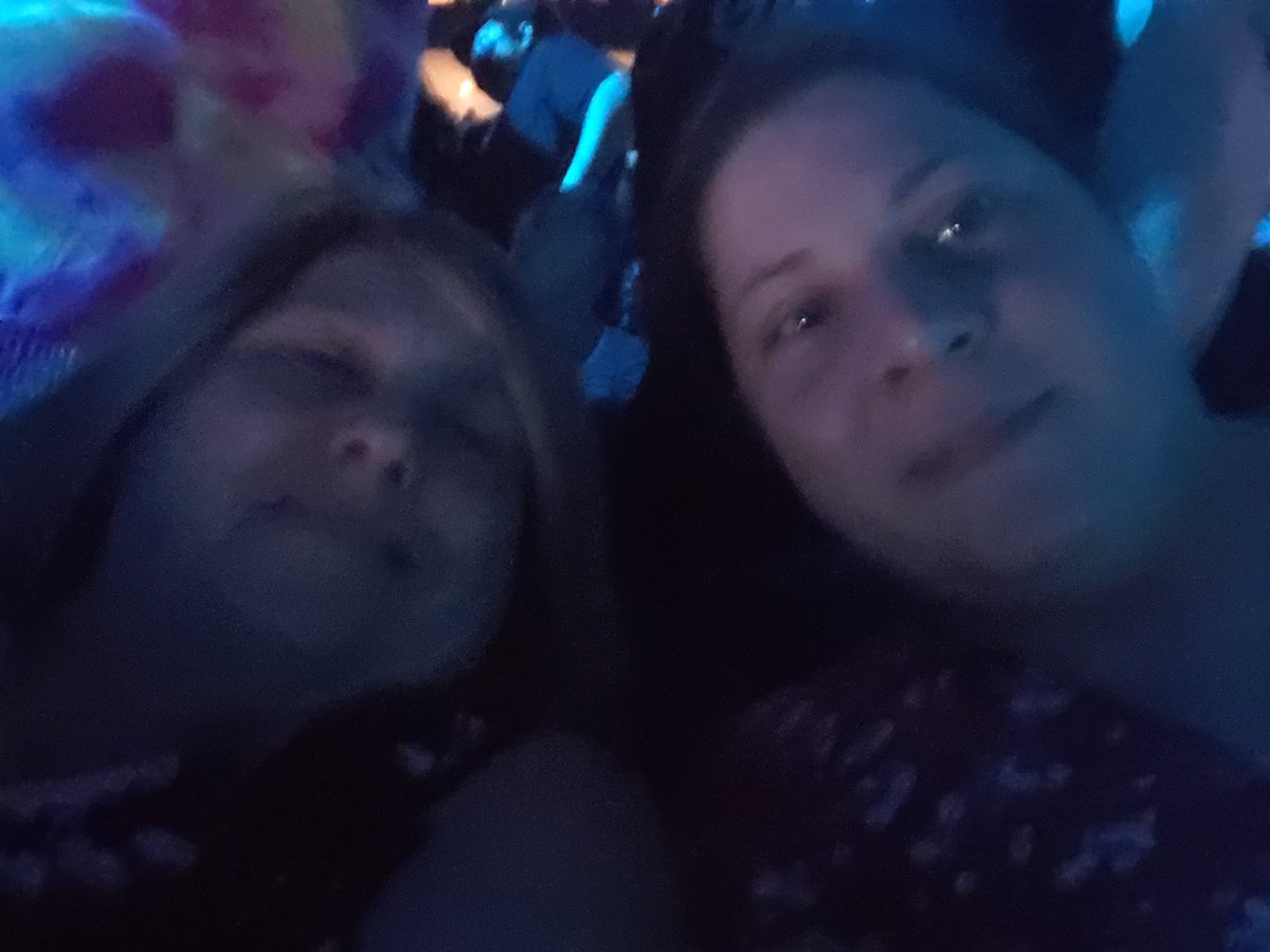 keylimepie18's tweet photo. Celebrating my birthday one day late with my mom at #NKOTBMixtapeTour in Buffalo https://t.co/SJIoAeVM25
